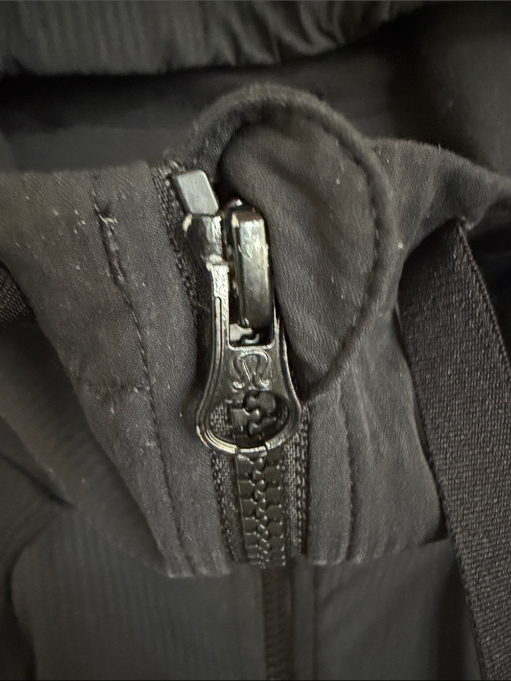 lululemon athletica Black Hooded Zip-Up Jacket - Picture 2 of 6